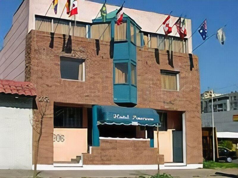 Hostal Americano Santiago Exterior photo